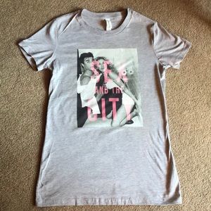 SEX AND THE CITY Gray Women’s Fitted Tee Size M